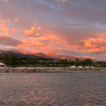Chalet Camping River Italie Met 2 Slaapkamers Амелия Экстерьер фото